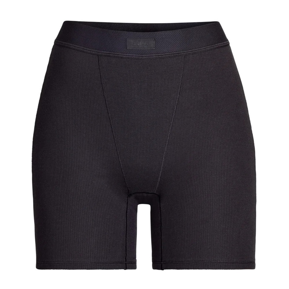 NWOT Skims Ribbed Boxer Shorts